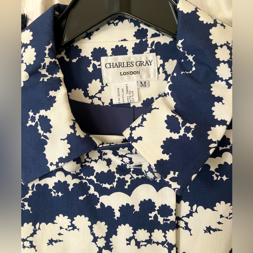 Charles Gray London Vintage NWT Doll Coat White/Navy floral pattern - Picture 3 of 13